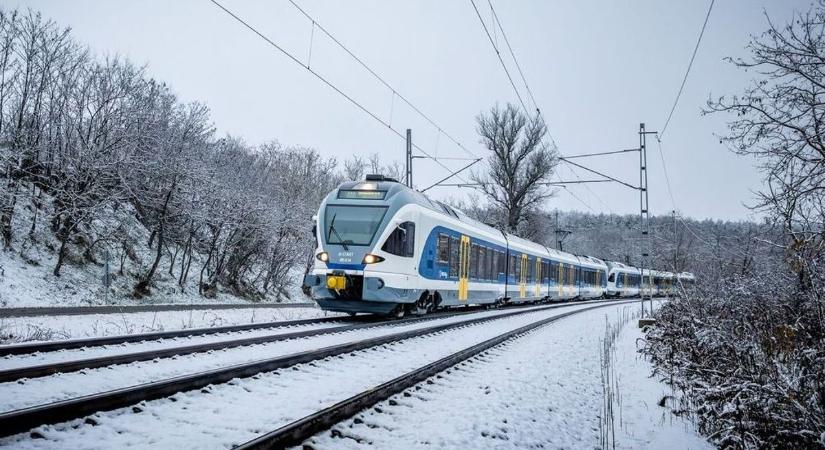 Ugye nem felejtette el? Új MÁV-menetrend lép érvénybe a hétvégén, Fehérvár is érintett! (térkép)