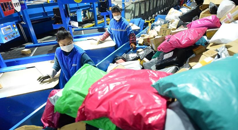 Vége az olcsó online rendeléseknek: mindenre ráteszik az uniós vámot