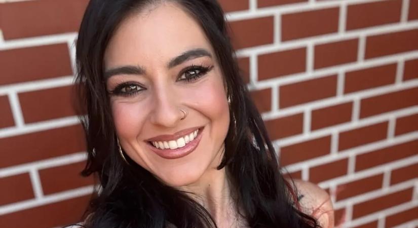 „De dög vagy anyukám” – Stana Alexandra a koripályát is felforrósítja