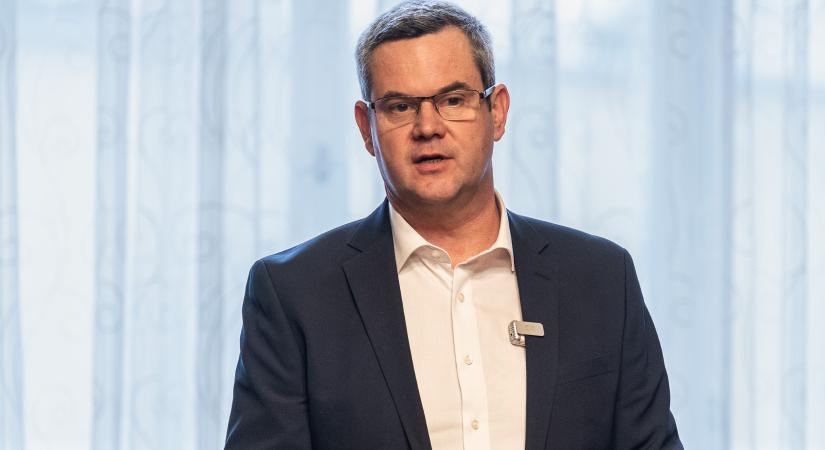 Takács Péter: a Tisza megszüntetné az ingyenes orvosi ellátást