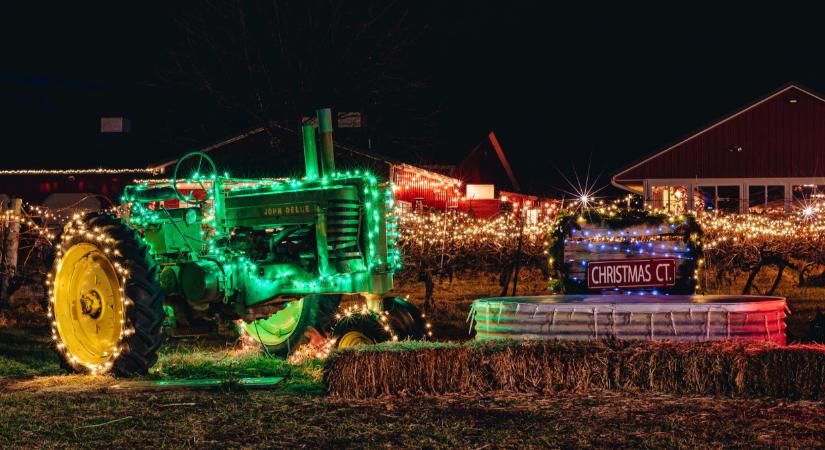 Adventi fénytraktoros parádé 2025: íme az országos lista, itt lesznek vidéken karácsonyi felvonulások!