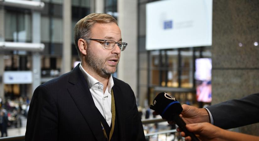 Orbán Balázs szerint Pintér Sándor az egyetlen, aki a Szőlő utcai ügyet fel tudja göngyölíteni