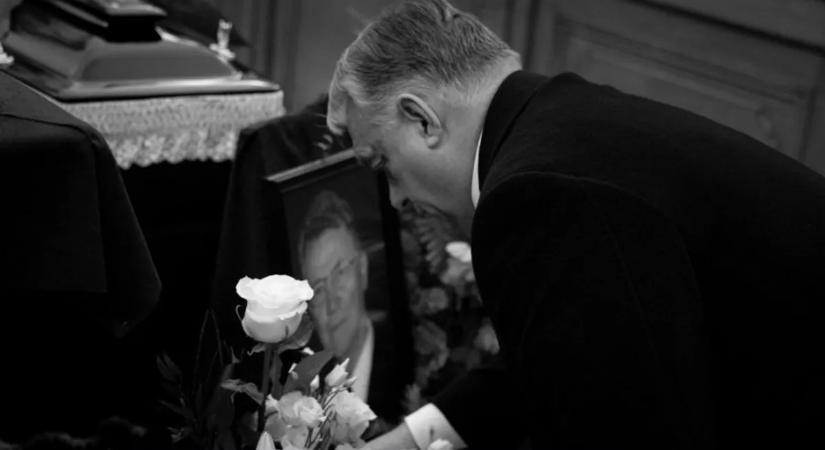 „Az Úr előtt nincs elmúlás, csak hazatalálás” - Így búcsúzott Orbán Viktor Erdélyi Gézától