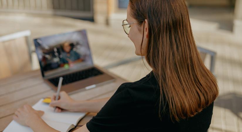 Sikeresen zajlott a középiskolákban az online érettségik terheléses tesztje