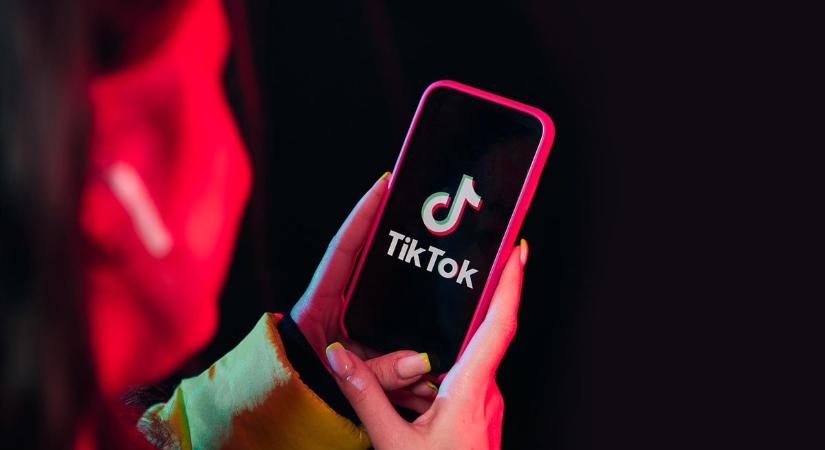 Hihetetlen! Magyar játékbolt nevében próbálják kicsalni a pénzünket TikTokon