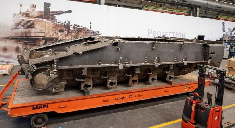 Megérkezett az ukrán frontra a magyar hadiipar büszkesége, pokoltűzben ég az ukrajnai gáztranzit – a legolvasottabb közéleti cikkek márciusban