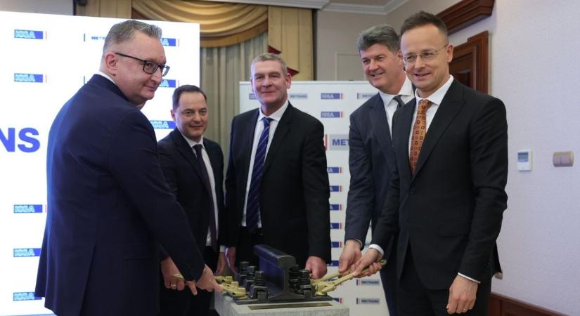 Európa egyik legmodernebb létesítménye épül: évi 300 ezer vasúton érkező konténert kezelnek majd