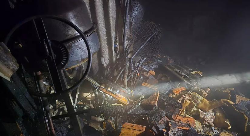 Kárpátalján a tűzoltók eloltották a füstölőben keletkezett tüzet és megakadályozták a gázpalackok felrobbanását