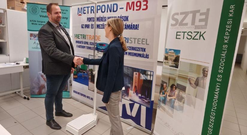 Modern eszközzel segítik a hallgatókat és a pedagógusokat