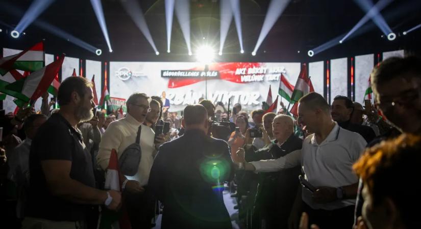 A Fidesz kiszervezte a kampányát egy cégnek, hogy ne lehessen kideríteni, mennyit költenek