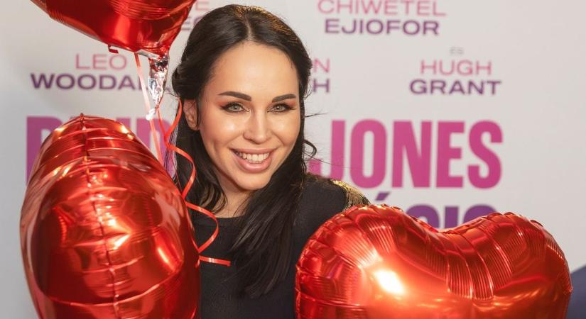 Sáfrány Emese gyermeke mellett is igazi hercegnő tud lenni