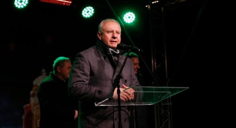 Tíz megyei jogú város polgármestere elhatárolódik Szita Károly javaslatától