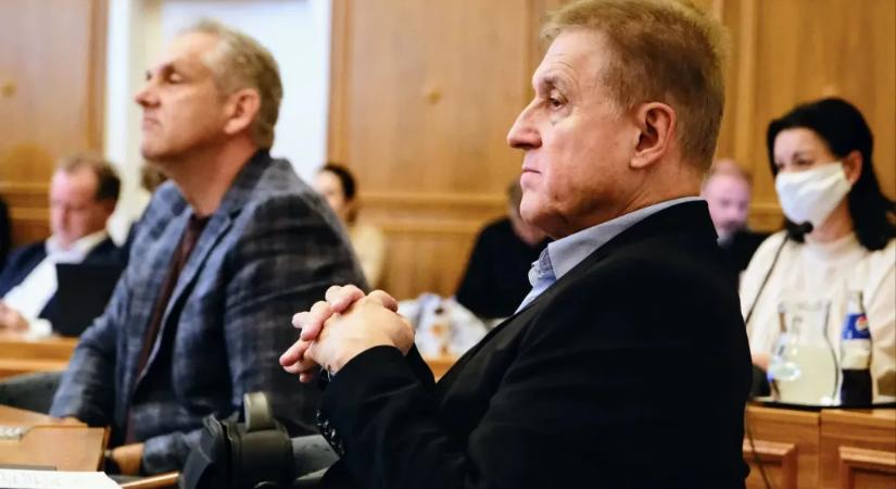 Cziráki Attilát, a pécsi szívcentrum vezetőjét ajánlja képviselőjelöltnek a pécsi Fidesz