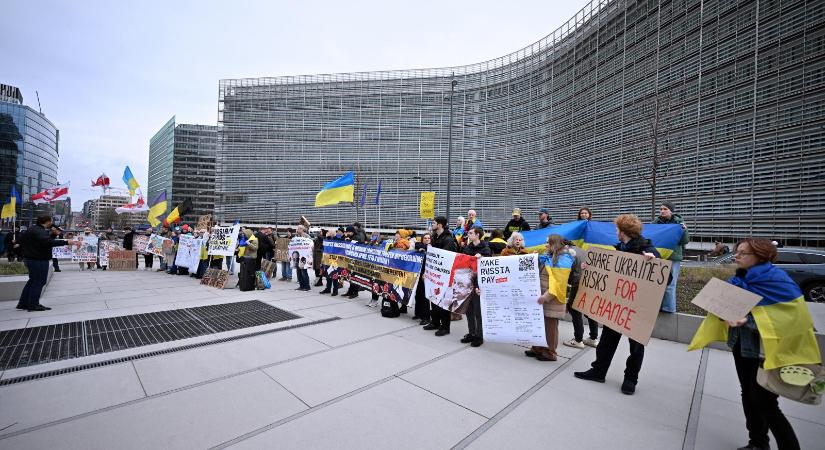 Megszületett az uniós döntés a lefoglalt orosz vagyon befagyasztásáról