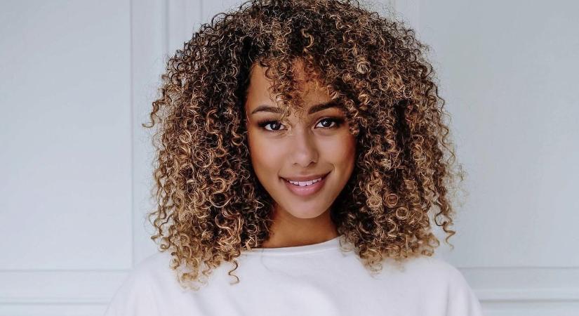 Chantal nem dolgoztatja túl a hajvasalót