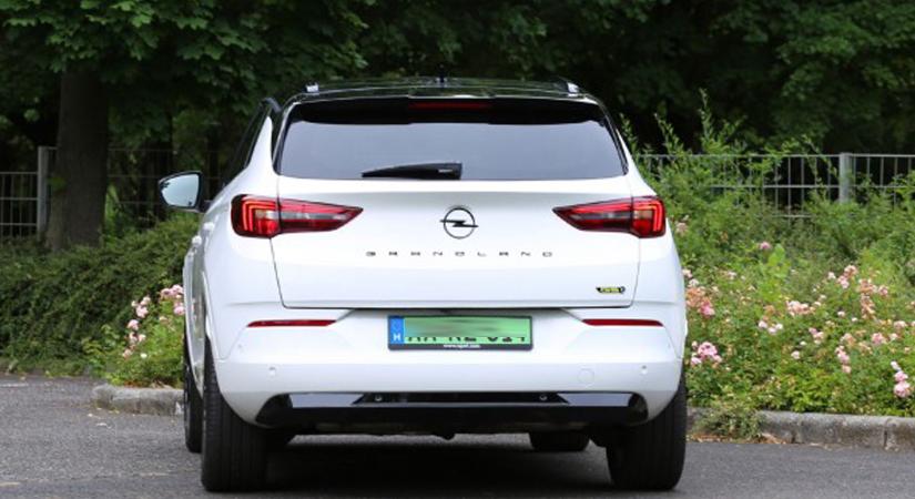 Két hazai városban szűnik meg az ingyenes parkolás