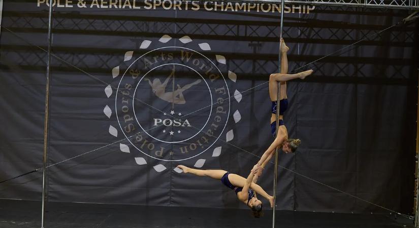 Elengedte társa kezét a levegőben, magyar vb-ezüstérem lett belőle