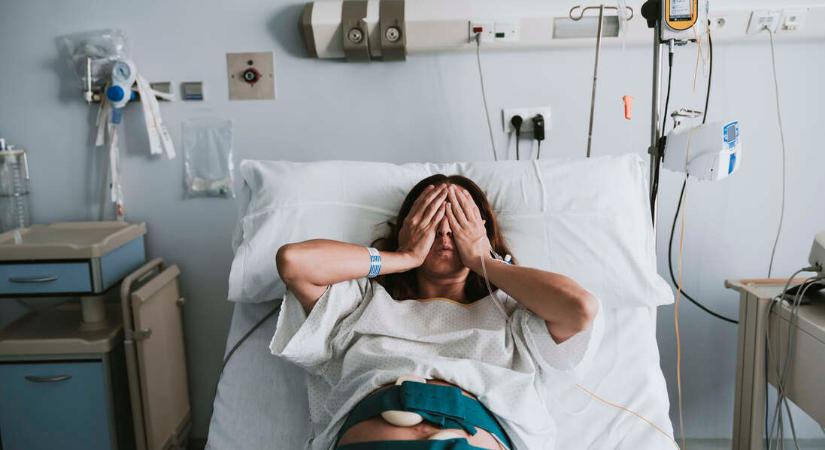 „Megbeszéltük, hogy ünnepek után szül, nem?” – karácsonyi szüléstörténetek