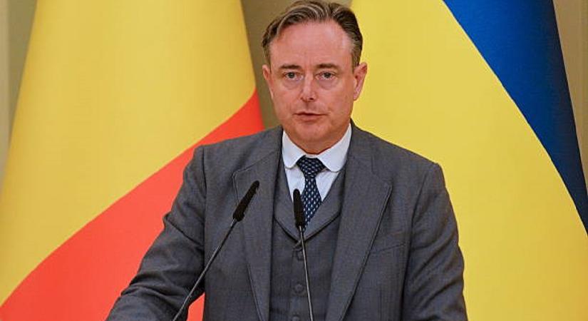 Satuban a belgák, feltételei vannak a kormányfőnek