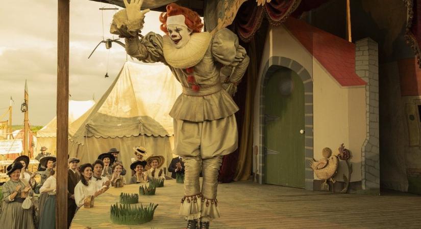 Imádják a fanok Pennywise karakterábrázolását az IT: Welcome to Derry-ben