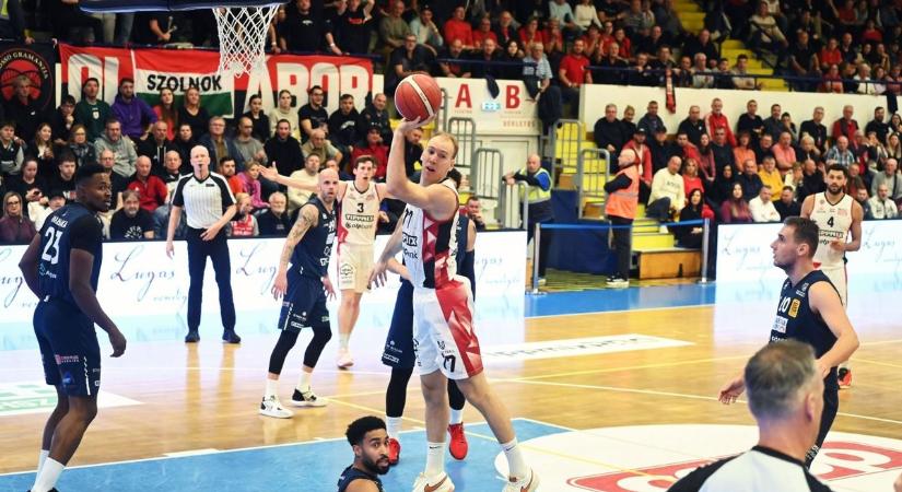 Az Olaj–Paks párharcban a 70. győzelmükre készülnek a piros-feketék