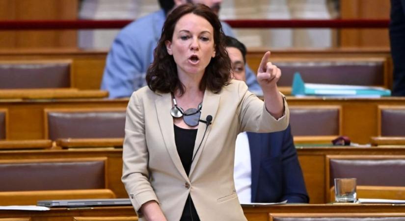 „Pedofilvédők!” – üvöltötte az a Szabó Tímea, aki a saría-gyermekházasságokat engedélyező iszlámot „toleránsnak” nevezte