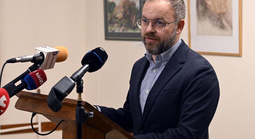 Pintér Sándor az egyetlen, aki ezt az ügyet fel tudja göngyölíteni – mondta Orbán Balázs a Szőlő utcáról