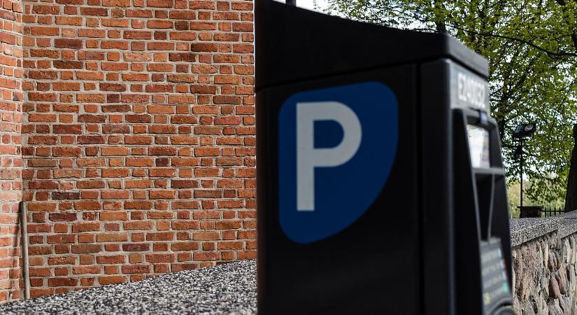 Nyolckor beindultak a parkolóórák, sokba kerül, ha nem veszi ma igénybe