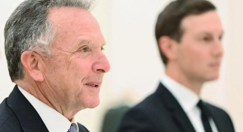 Trump embere Brüsszelbe utazik: Zelenszkijnek választania kell