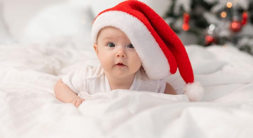 A Mikulás nem, de a gólya hozott babákat