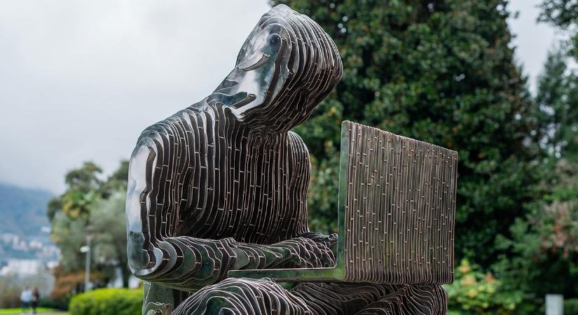 Satoshi-szobor a New York-i tőzsdén: jelképes pillanat a Bitcoin történetében