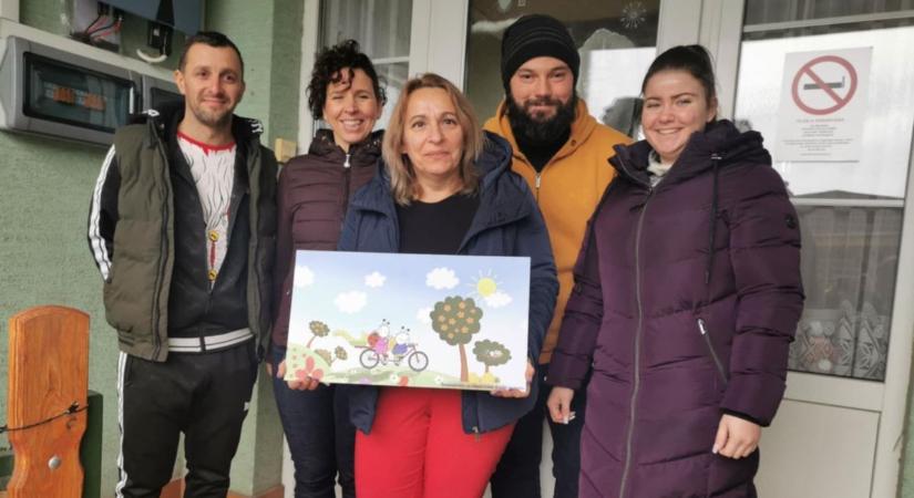 Szívből segítettek a győri opelesek: adventi adományt gyűjtöttek gyerekeknek - fotó