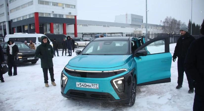 Többmilliós városokra lőnek az oroszok az új Atommal, a kivégzés után egy nem várt autógyártótól várják a feltámadást – döbbenetes a hatótávja, a Roszatom keze is benne van