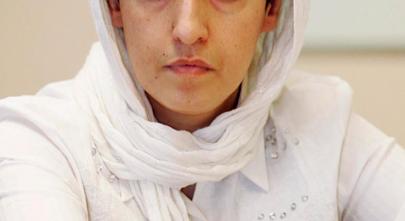 Rángatták, ütötték – temetésen tartóztatták le Nobel-békedíjas aktivistát