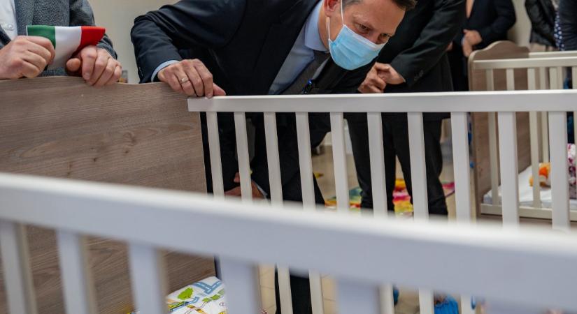 Kiemelt cél a gyermekvédelem megerősítése és az ott dolgozók megbecsülése