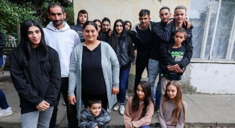 Újratervezés különkiadás: tovább követhetjük az édesanyját elvesztő öt gyermek sorsát (videó)