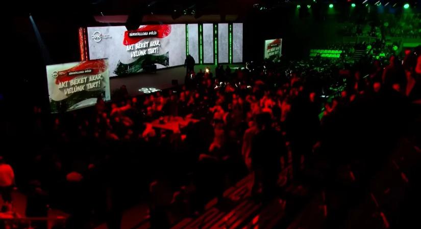 Brutális tömeggel kell farkasszemet néznie Orbán Viktornak: elképesztő, a miniszterelnököt várja Mohácson – videó