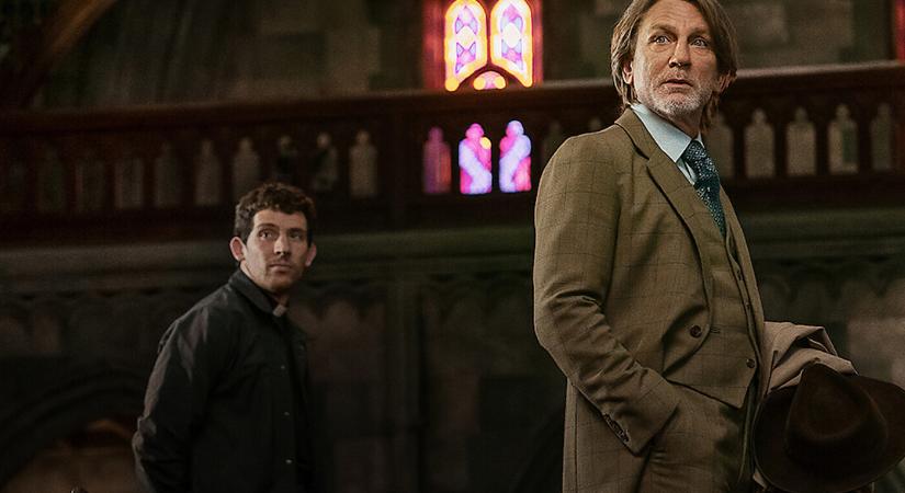 Daniel Craig ismét nyomoz – Ilyen lett a Tőrbe ejtve új része