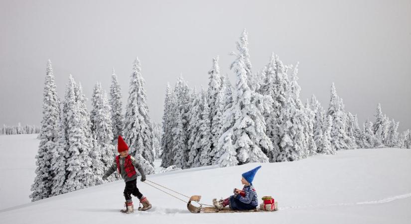 A világ 12 legfurcsább karácsonyi szokása – ördögégetéstől a KFC-menün át a kakiló tuskóig