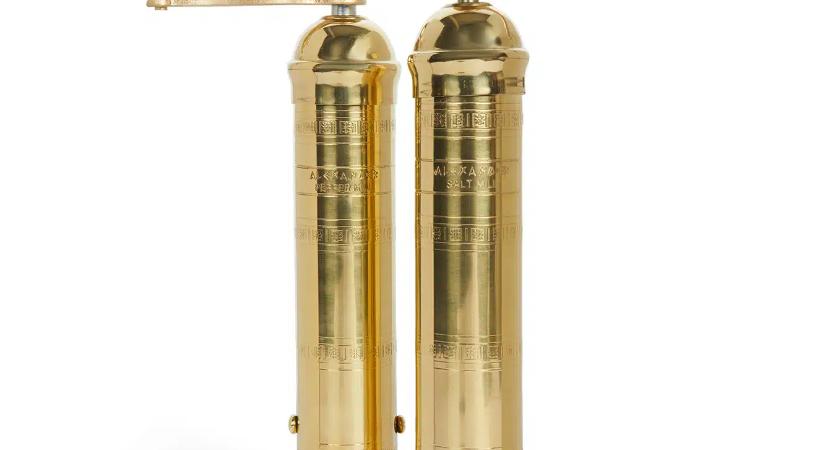 Sárgaréz só- és borsőrlők – A nap képe