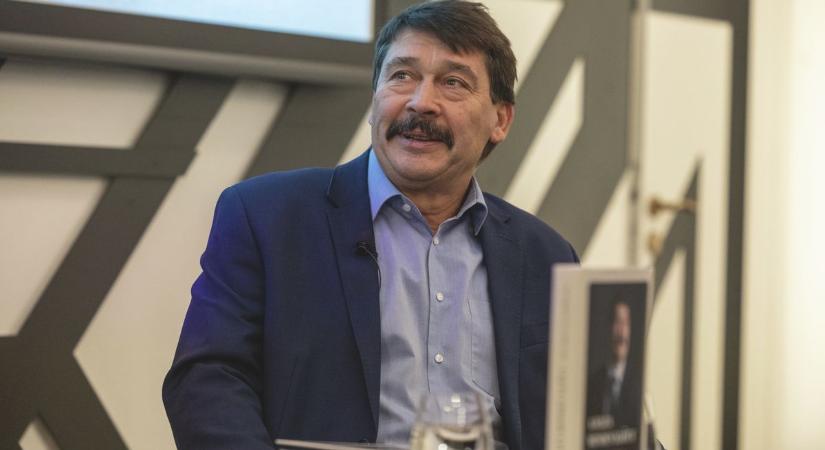 Interjú Áder János volt köztársasági elnökkel, aki elárulta, hogy miért vesz részt a szegedi DPK-gyűlésen