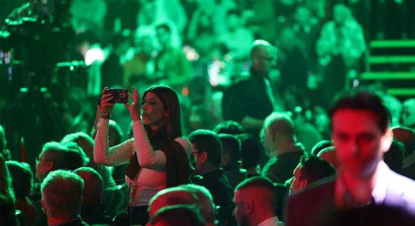 „Itt vagyunk a tett helyszínén” – Orbán Viktor megérkezett Mohácsra