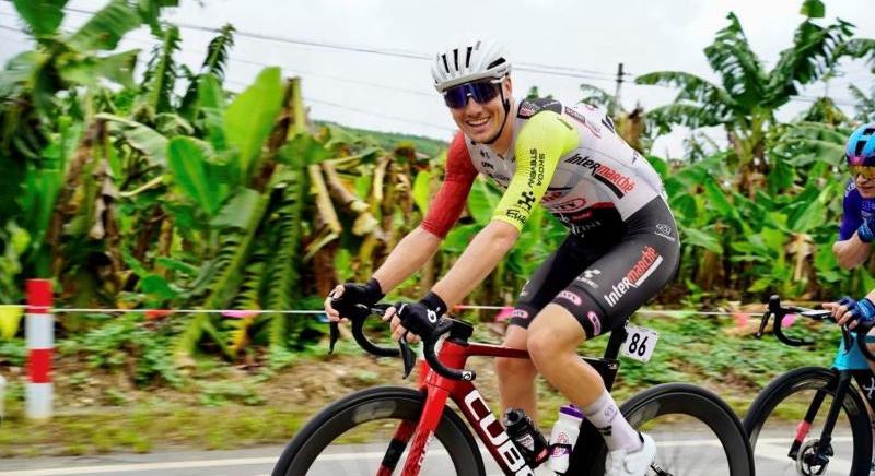 Egy komolyabb kontinentlis sornyi versenyz maradt csapat nlkl a Lotto s az Intermarch fzija utn