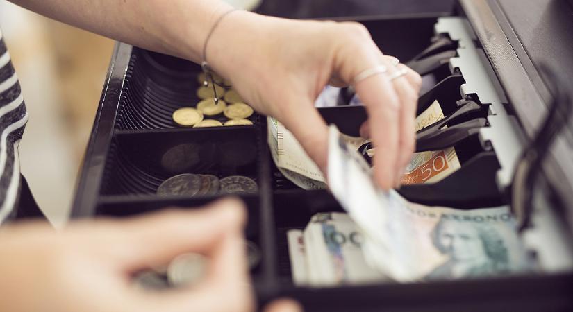 Gyanús lett a sok nyugtamegszakítás, máris ott termett a NAV