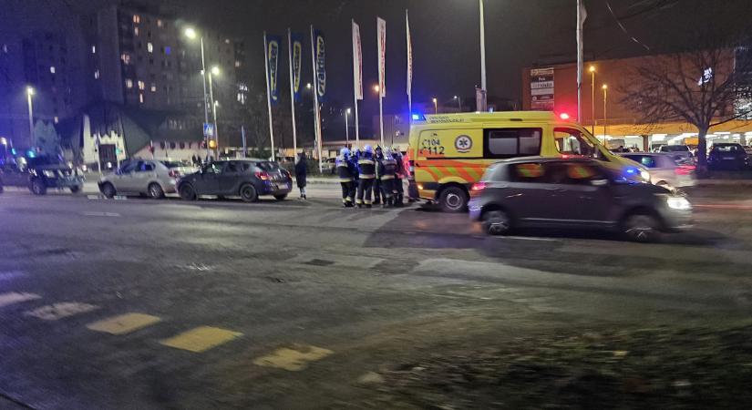 Tűz a Bem téren, balesetek, sérültek – ez történt az elmúlt 24 órában