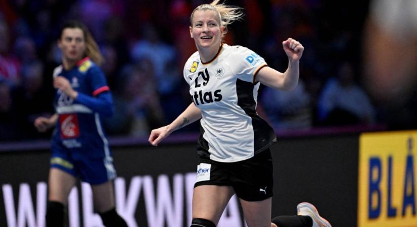 „Megérdemeltük a sok szarság után” – a nyáron csődbe ment a klubja, most vb-döntőt játszhat a német szélső