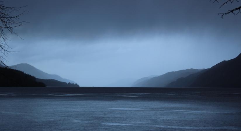 Ketten is látták a Loch Ness-i szörnyet! – videó