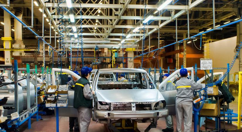 Elhasal az orosz gazdaság – Putyinnak sem jött össze a repülőrajt