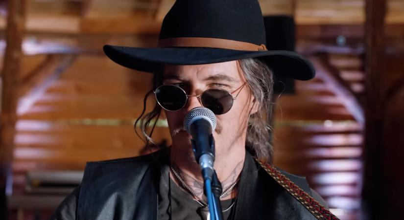 Már több mint 100 ezren látták a magyar romantikus vígjátékot, új videoklip jelent meg!