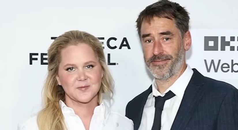 Hihetetlen bejelentés! Válik a híres humorista